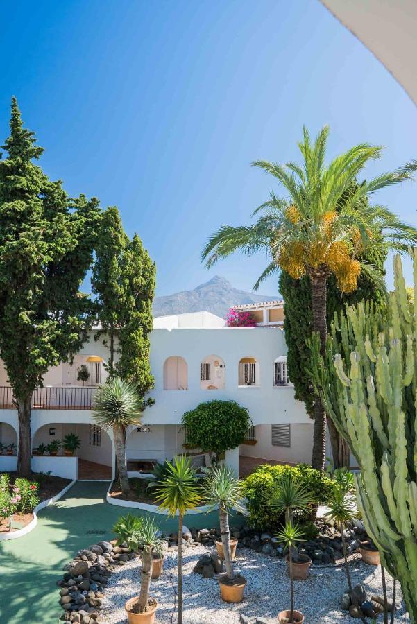 Azahara I, 25a Small Cozy With Great Views Located In The Popular Area Of Nueva Andalucia Appartement *